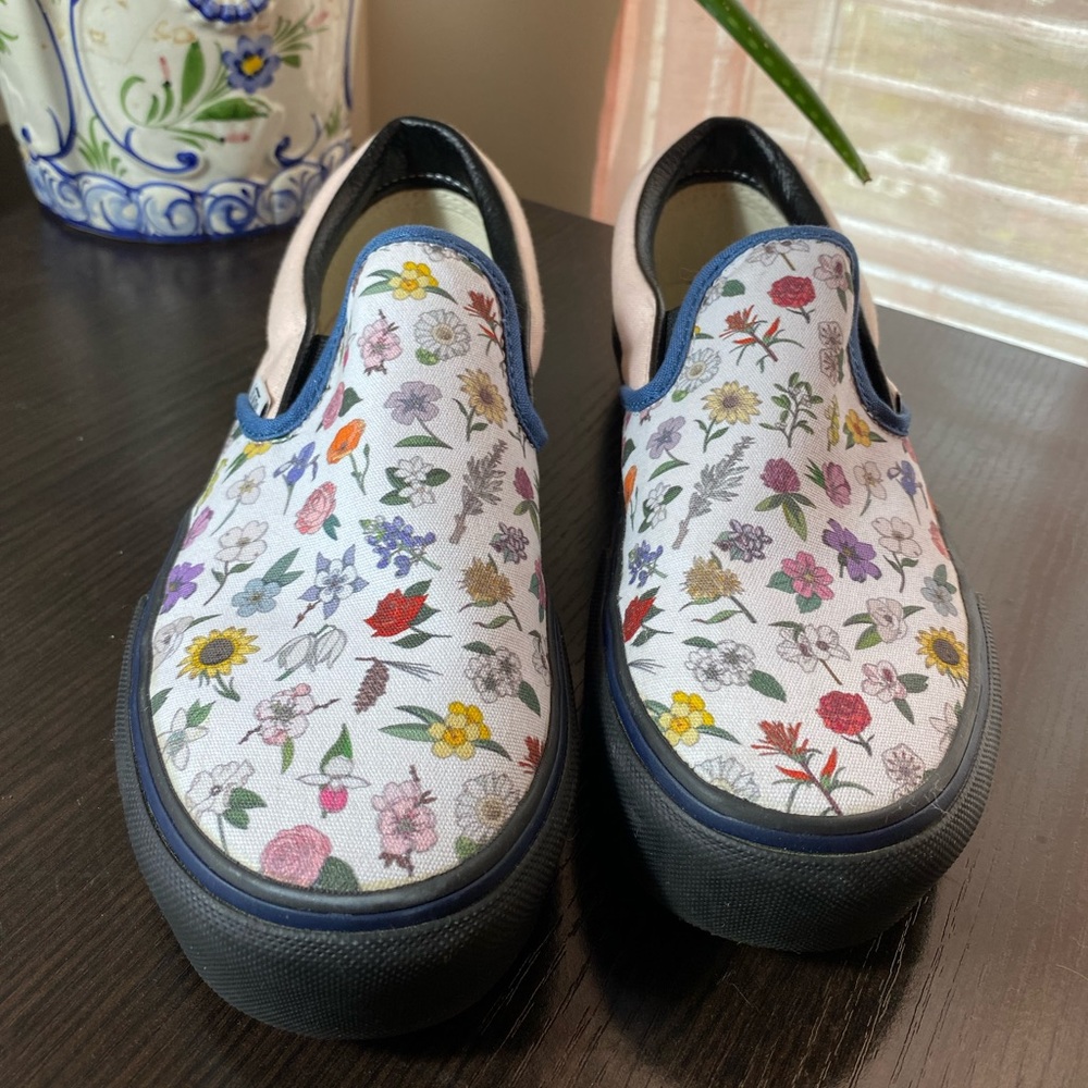 Vans Custom platform Slip-On Women’s 8.5 State Flowers Pattern Print NWOT - Picture 3 of 10